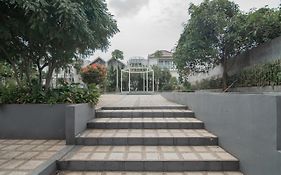 Lembur Kiwari Setra Duta RedPartner